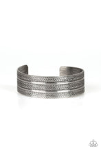 Load image into Gallery viewer, Patterned Plains Silver Bracelet
